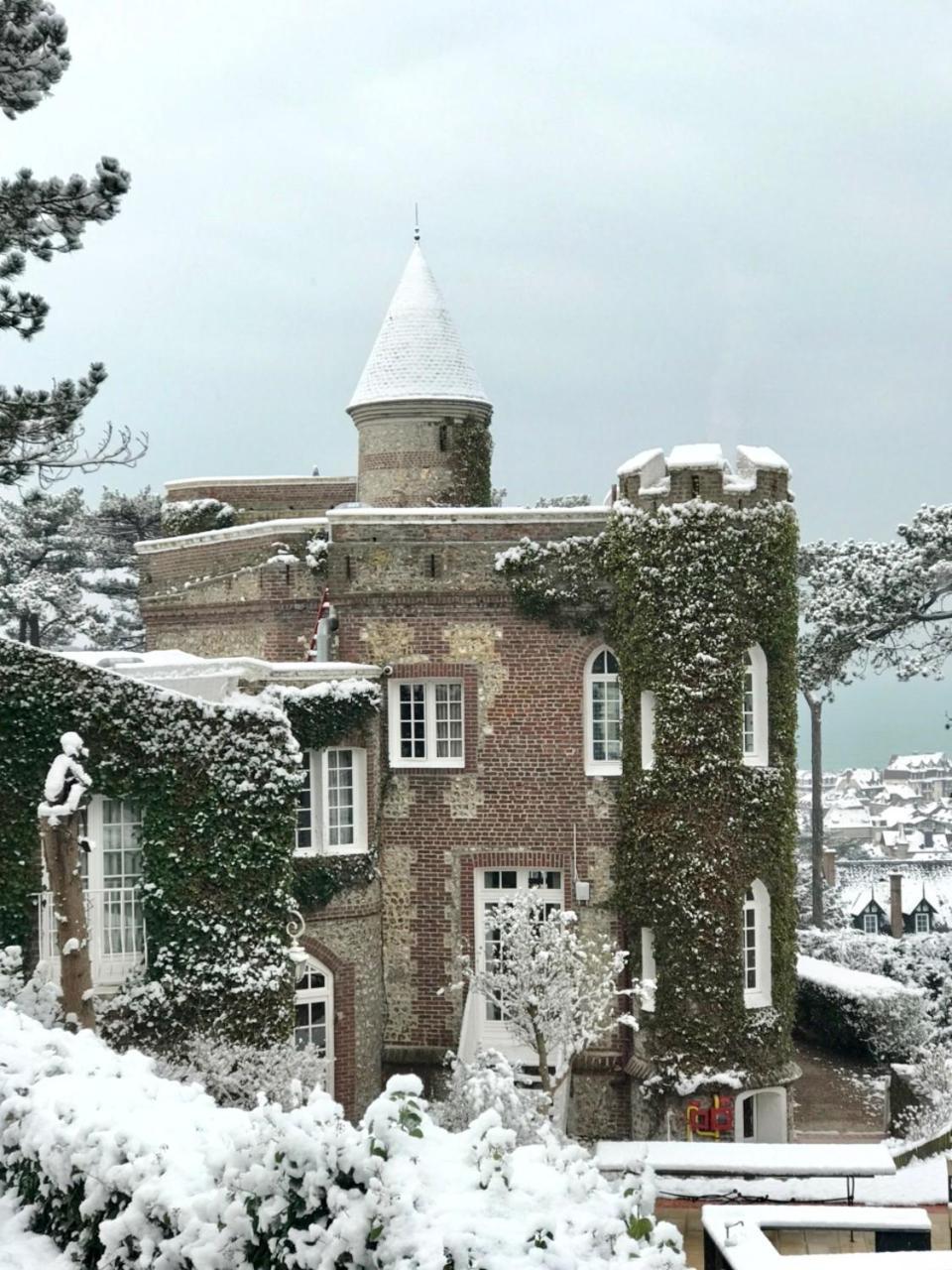 Domaine Saint Clair - Le Donjon Hotell Étretat Exteriör bild